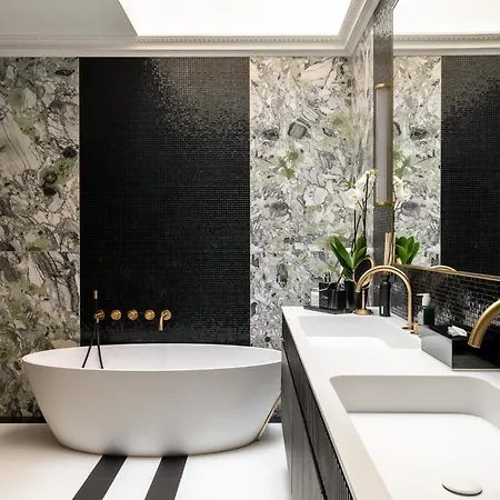 Highstay - Luxury Serviced - Poincare *