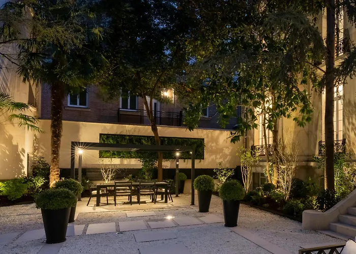Highstay - Luxury Serviced - Poincare *